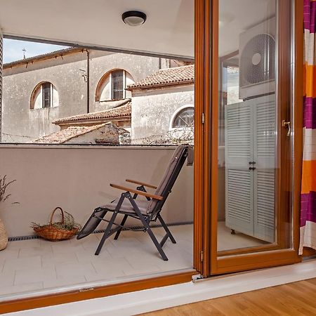 Apartment Campanile Ровин Екстериор снимка